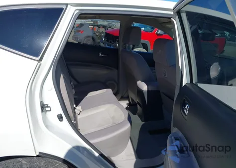 2010 Nissan Rogue S z USA, uszkodzony, nr VIN JN8AS5MT1AW004402